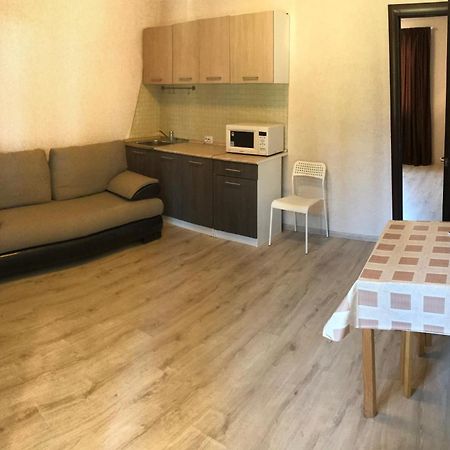 Guest House Harmony Pizunda Bagian luar foto