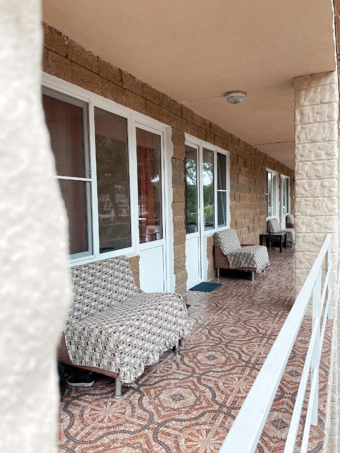 Guest House Harmony Pizunda Bagian luar foto